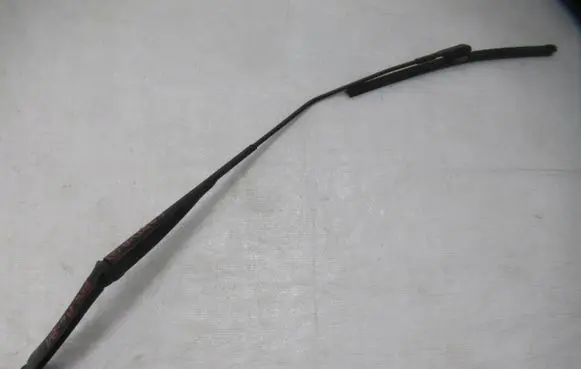 Renault Captur Front wiper blade arm
