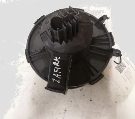 Opel Zafira B Heater fan/blower A3370G D8087