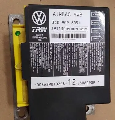 Volkswagen PASSAT B7 Airbag control unit/module 3C0909605J