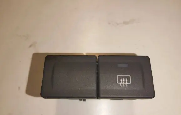 Ford Fiesta Windscreen/window heater switch 18C621BB 6S6T 13042007