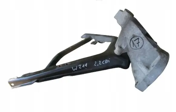 Mercedes-Benz E W211 Other engine bay part A6112230204