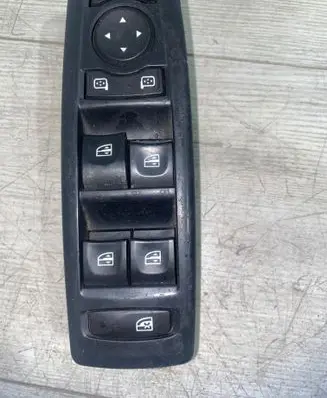 Renault Laguna III Electric window control switch E30167