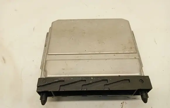 Volvo S60 Engine control unit/module 08667710A 28SA5015 0281010319