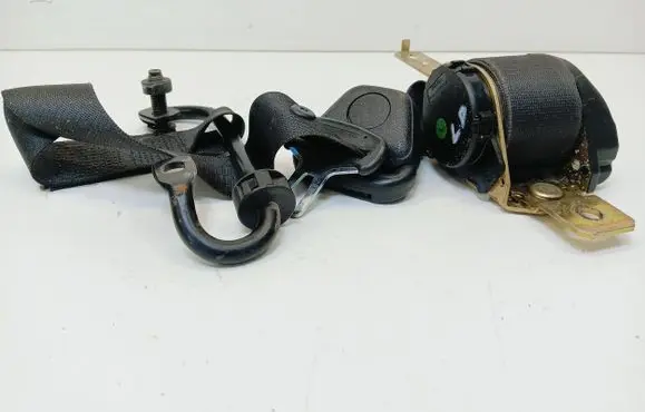 Honda Prelude Front seatbelt 32646570 G50892 00047275