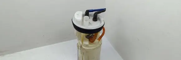 Audi A3 S3 8L Fuel injection high pressure pump 321919133 081213007