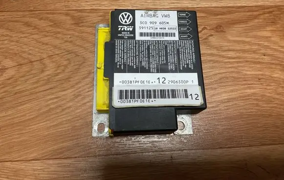 Volkswagen PASSAT B6 Airbag control unit/module 3C0909605M 391125 10H030S2522