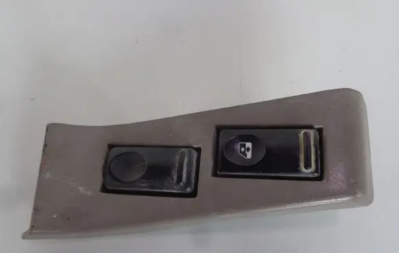 Renault Master II Electric window control switch 7700351693