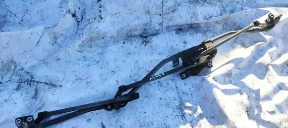 Opel Zafira A Front wiper linkage and motor