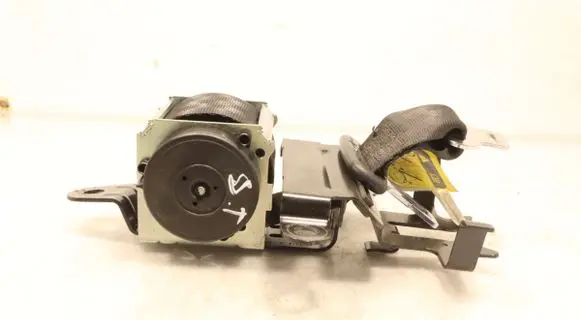 Toyota Verso Rear seatbelt