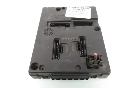 Renault Scenic I Central body control module S108502610B 8200029342A