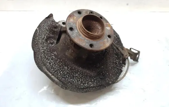 BMW 1 E81 E87 Front wheel hub spindle knuckle