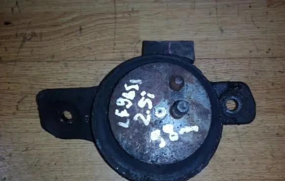 Subaru Legacy Engine mount bracket 41022ae030