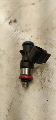 Dodge Durango III Fuel injector 05281239AA