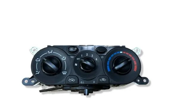 Mitsubishi L200 Air conditioning/heating control unit MN123587