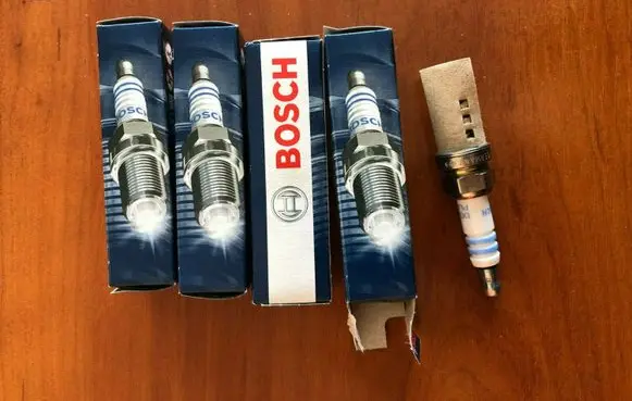 Audi A8 S8 D3 4E Glow plug 0242236566