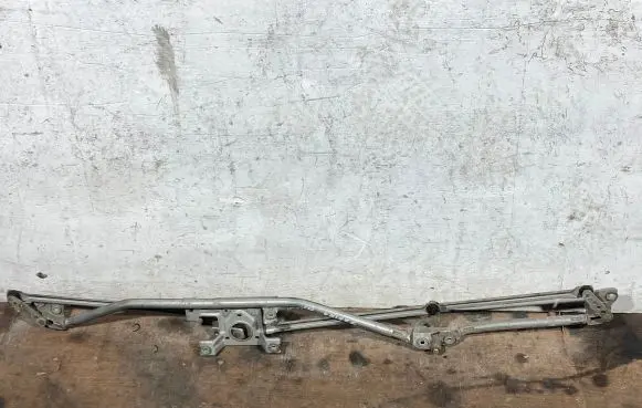Front wiper linkage
