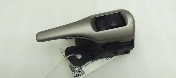 Pontiac Vibe Rear door interior handle 6927302100