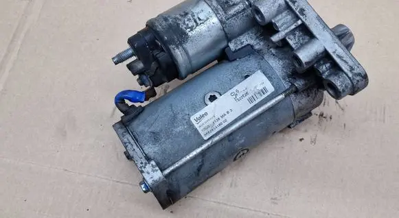 Peugeot 5008 Starter motor 9662854180