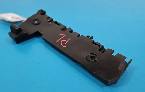 Dacia Dokker Front bumper mounting bracket 622232720 IMPRK1577859
