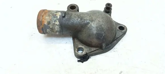 Mitsubishi 3000 GT Thermostat housing 