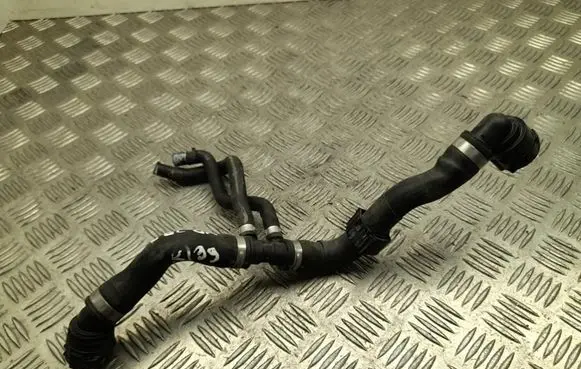 Mercedes-Benz GLC C254 Engine coolant pipe/hose A2548302101