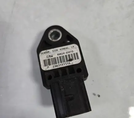 Toyota Avensis T250 Airbag deployment crash/impact sensor 8983405010 236315111G