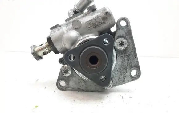 BMW M5 Power steering pump 9741192 7693974119201