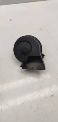 Audi A4 S4 B7 8E 8H Horn signal 8e0951221c