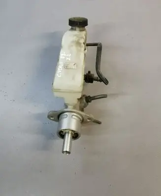 Toyota Corolla Verso AR10 Master brake cylinder 25113479
