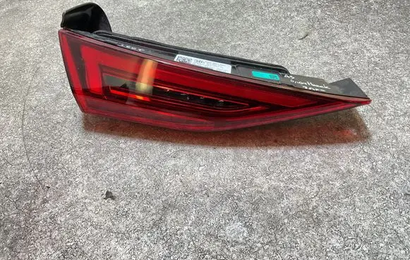 Audi A3 8Y Tailgate rear/tail lights 8Y0945307 0021352114 H8Y0945307