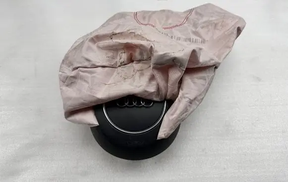Audi A8 S8 D4 4H Steering wheel airbag 8V0880201
