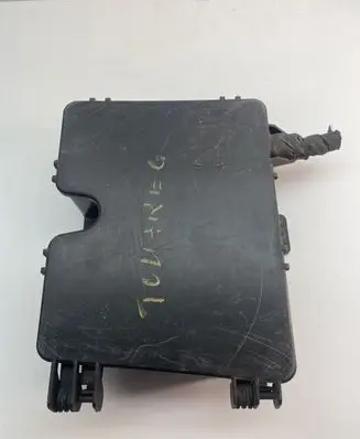 Volkswagen Touareg I Fuse box set 3D0937128A