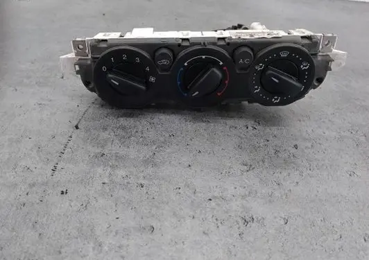 Ford Focus Climate control/heater control trim 3M5T19980AD