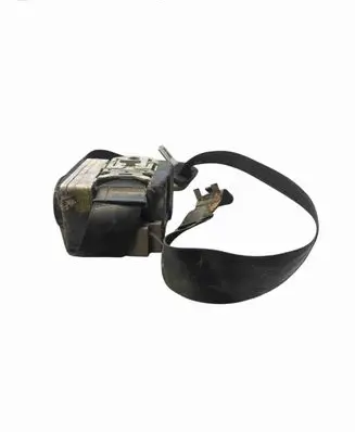 Volkswagen Golf IV Front seatbelt 00064684