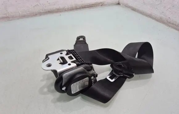 Audi Q7 4L Front seatbelt 4L1857706