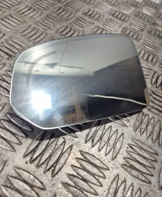 Volvo S60 Wing mirror glass 31402868