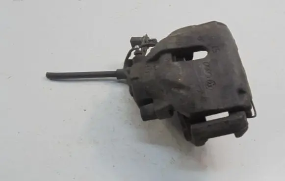 Skoda Superb B5 (3U) Front brake caliper