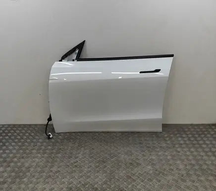 Tesla Model Y Front door 149353700D