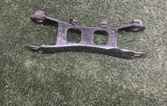BMW i3 Rear control arm 6867881