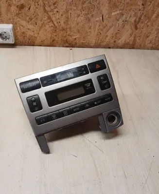 Toyota Corolla E120 E130 Climate control unit 8865013030 1773005812