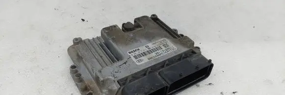 KIA Ceed Engine control unit/module 391132A511 0281017217