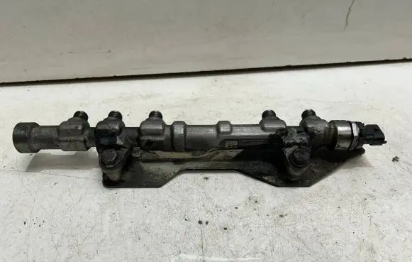 Fiat 500L Fuel main line pipe 55234437 0445214217