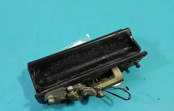 Seat Toledo II (1M) Tailgate/trunk/boot exterior handle 1M5827561E IMPRK1605862
