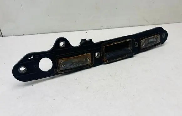 Volkswagen Touran I Trunk door license plate light bar 
