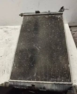 Opel Astra G Coolant radiator