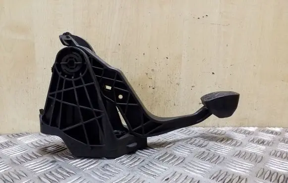 Clutch pedal