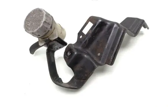 Honda CR-V Brake fluid reservoir D0t3 Dot4