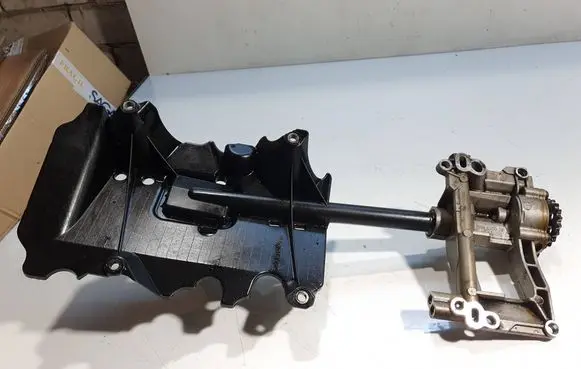 BMW 3 E90 E91 Oil pump 8706651416 7792945 11417792945