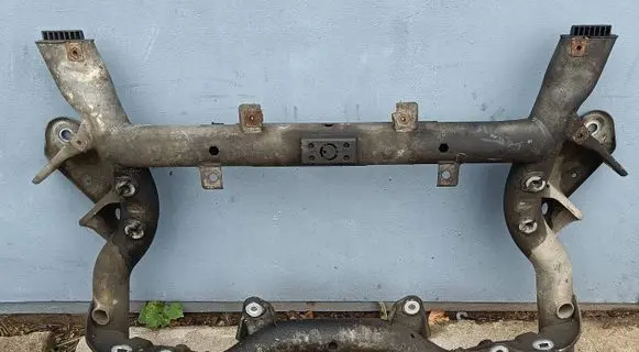 Mercedes-Benz C W204 Front subframe A2045040440