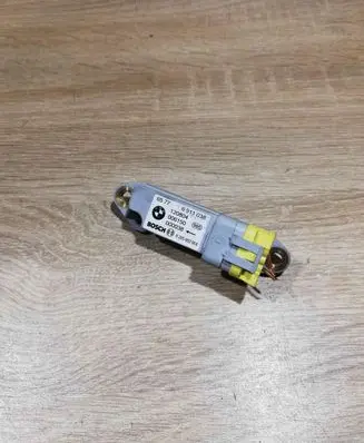 BMW X5 E53 Airbag deployment crash/impact sensor 6911038